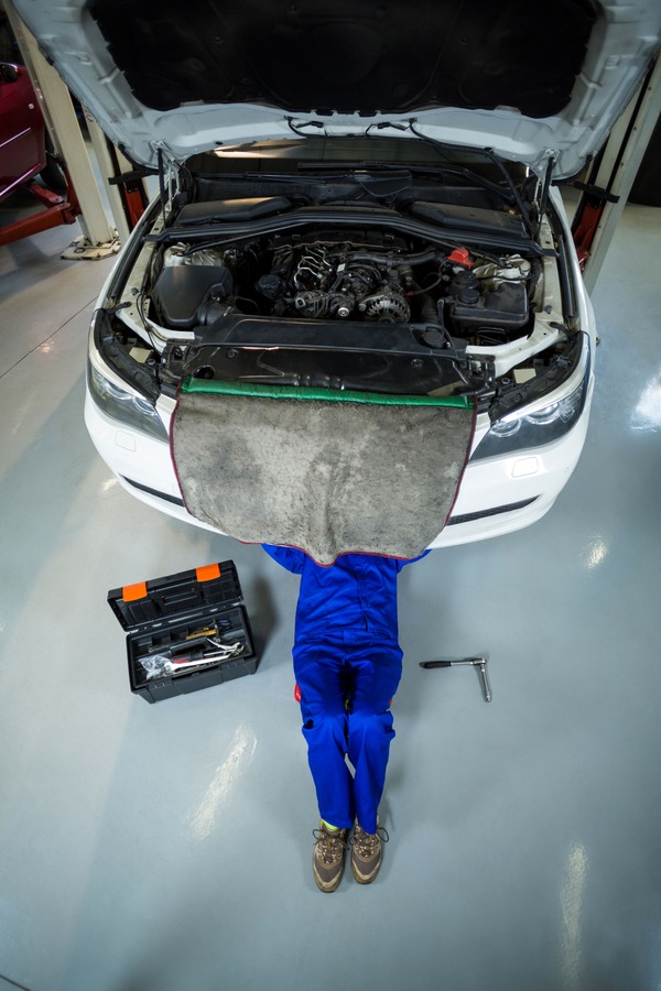 Descarbonizar motor en Villalba Mecánicos