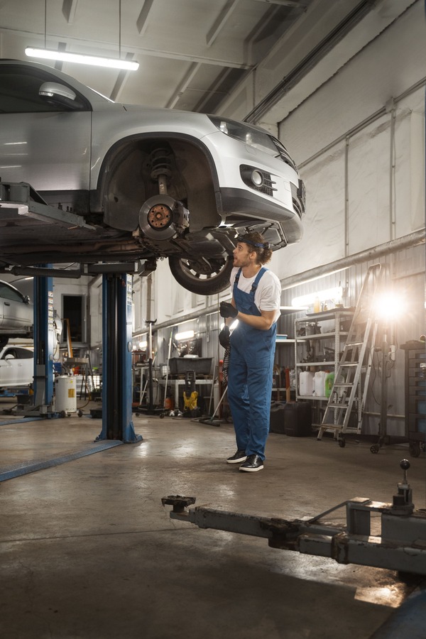 Descarbonizar motor en Villalba Taller mecánico